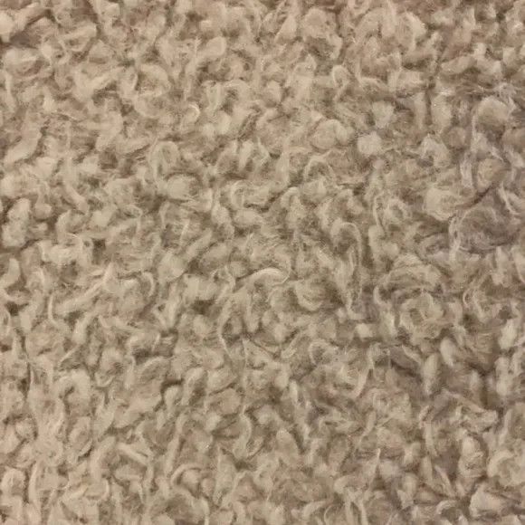 Faux fur vest - Picture 5 of 7